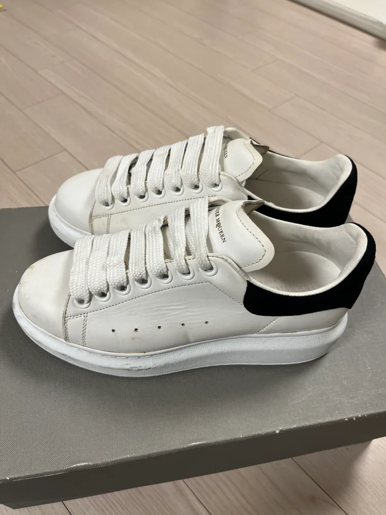 (중고 37반 사이즈) 알렉산더맥퀸 오버솔