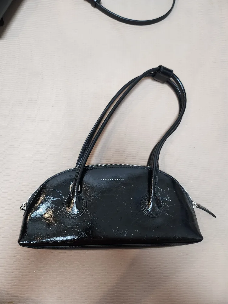 마지셔우드 베셋 미니백 크링클블랙