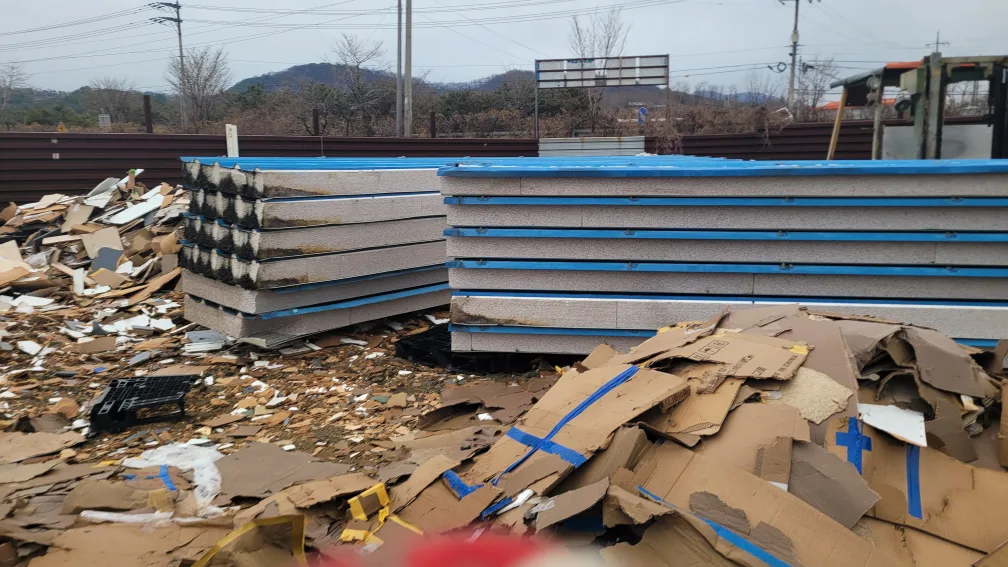 중고판넬180티 지붕판8m.  12장