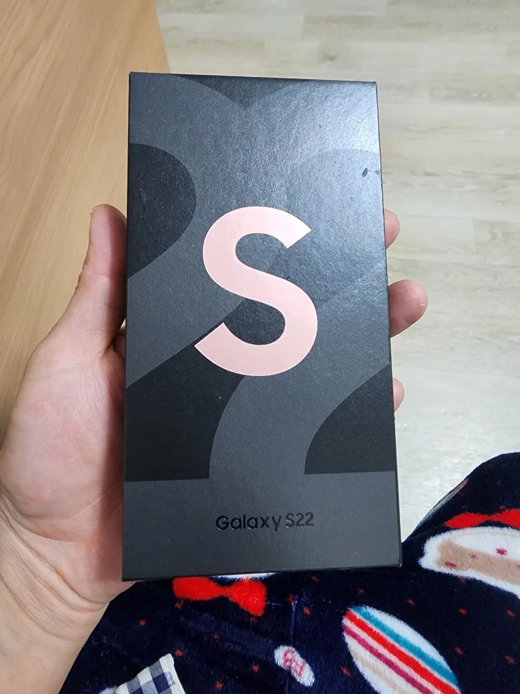 갤럭시s22 핑크골드 256 판매합니다.