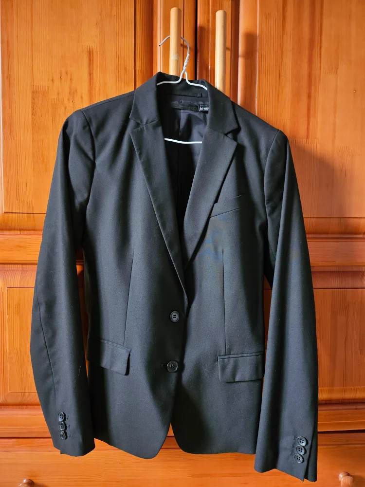 (중고) 검정색자켓 M사이즈