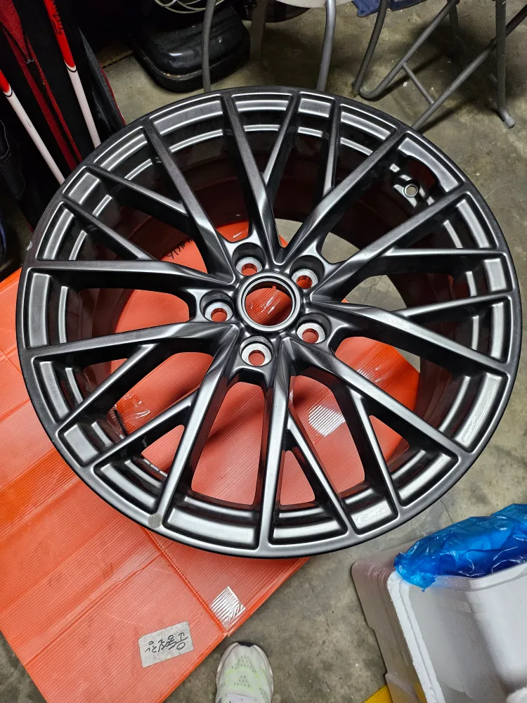 제네시스 G80 스포츠 18년형, 뒷바퀴 중고휠 2개