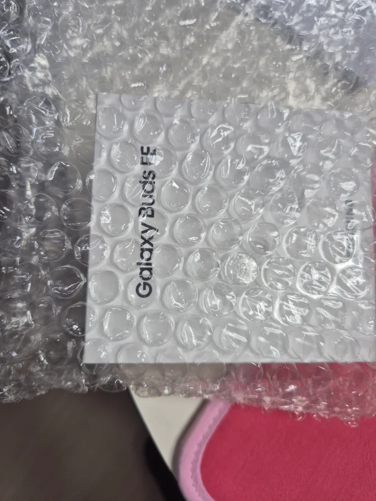 새상품 중고가격 버즈2 fe 판매합니다