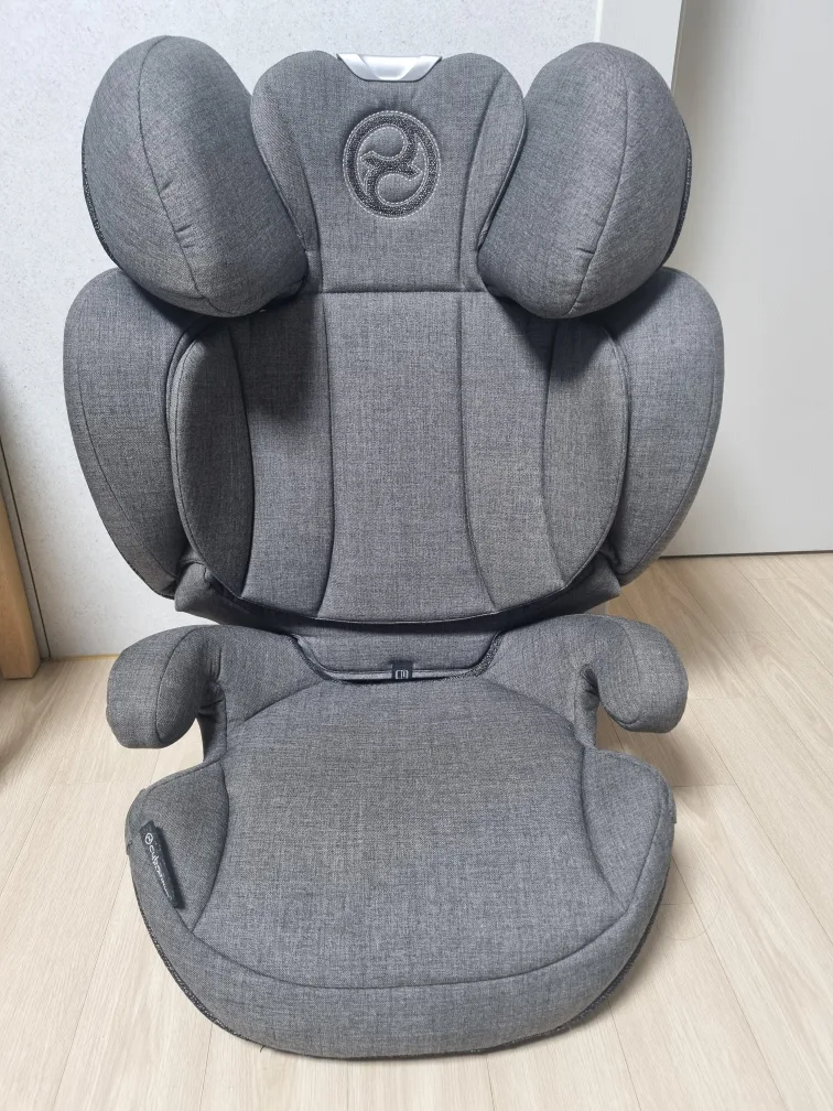 싸이벡스 솔루션 제트픽스 플러스 주니어 카시트