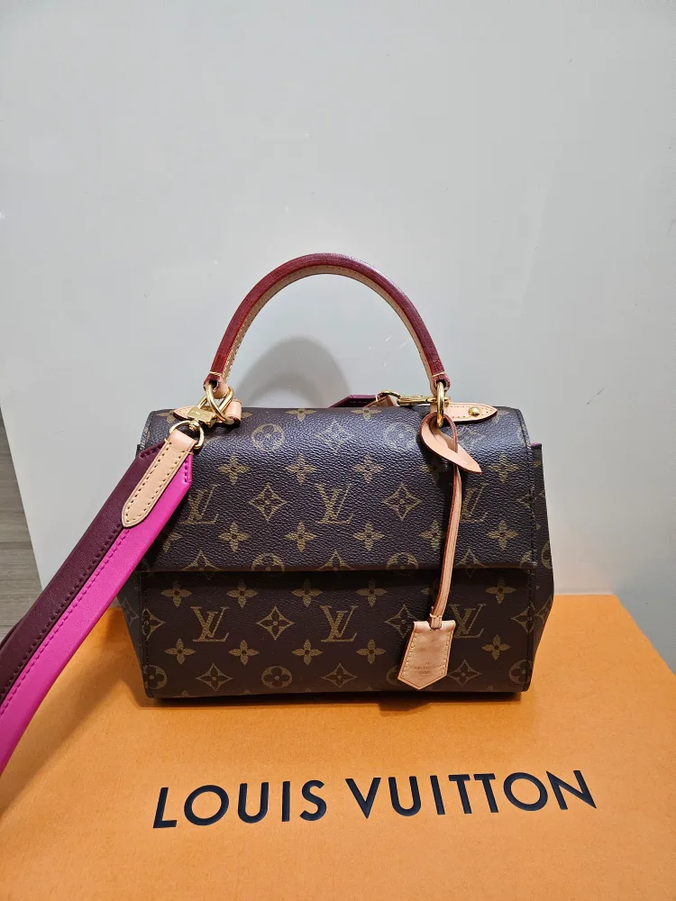 루이비통 가방 클루니 Bb 모노그램 캔버스 (중고 급처)