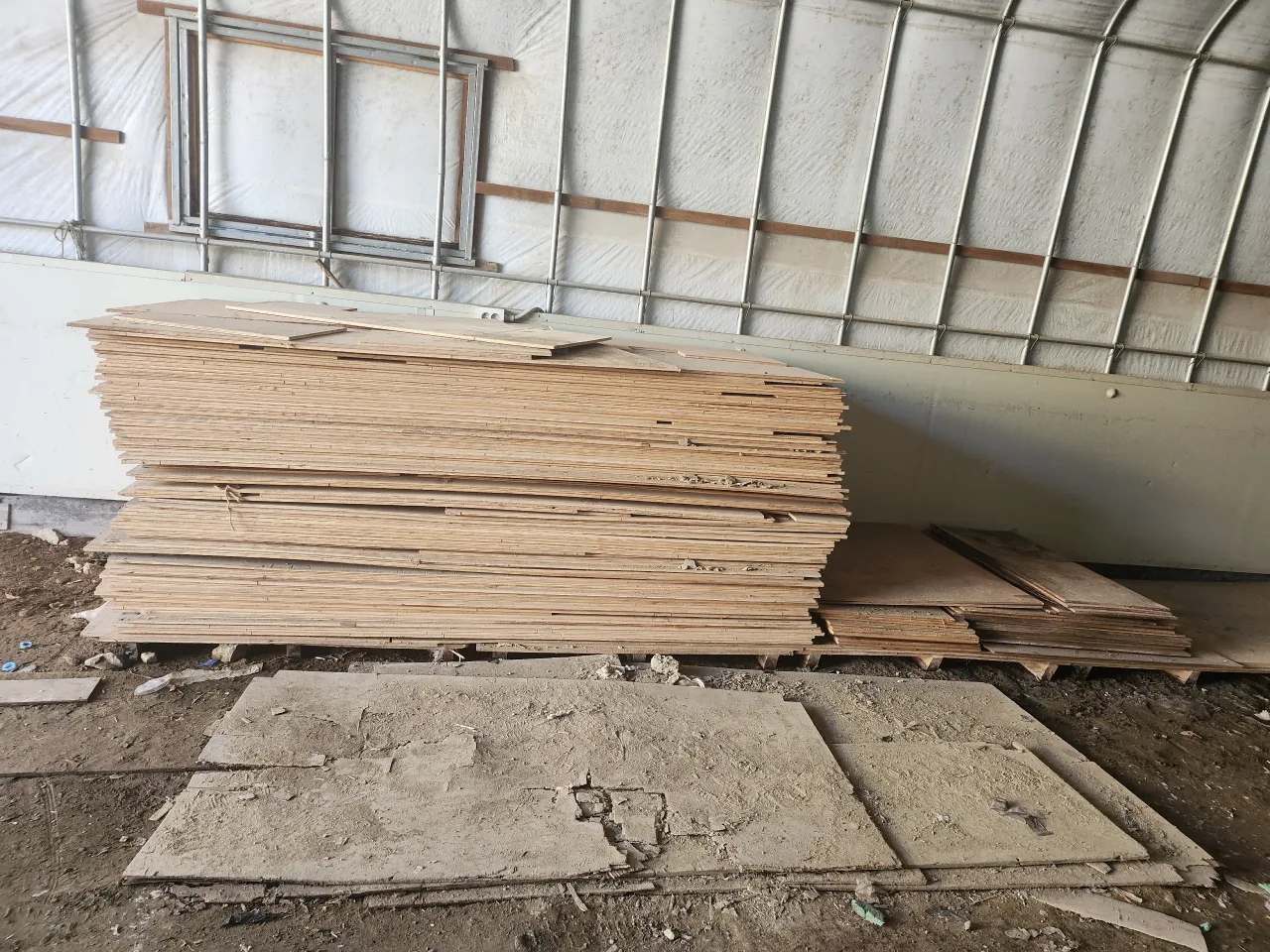 중고 합판 4 *  8  판매합니다