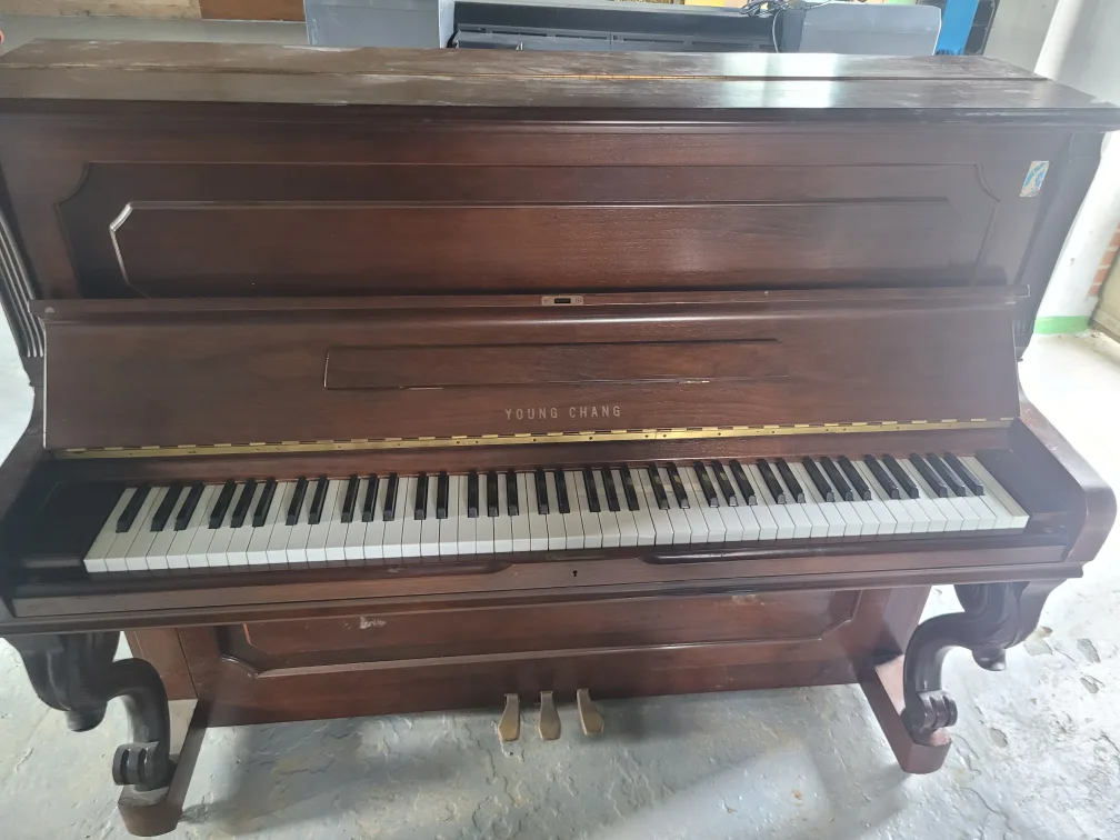 중고 피아노 판매합니다