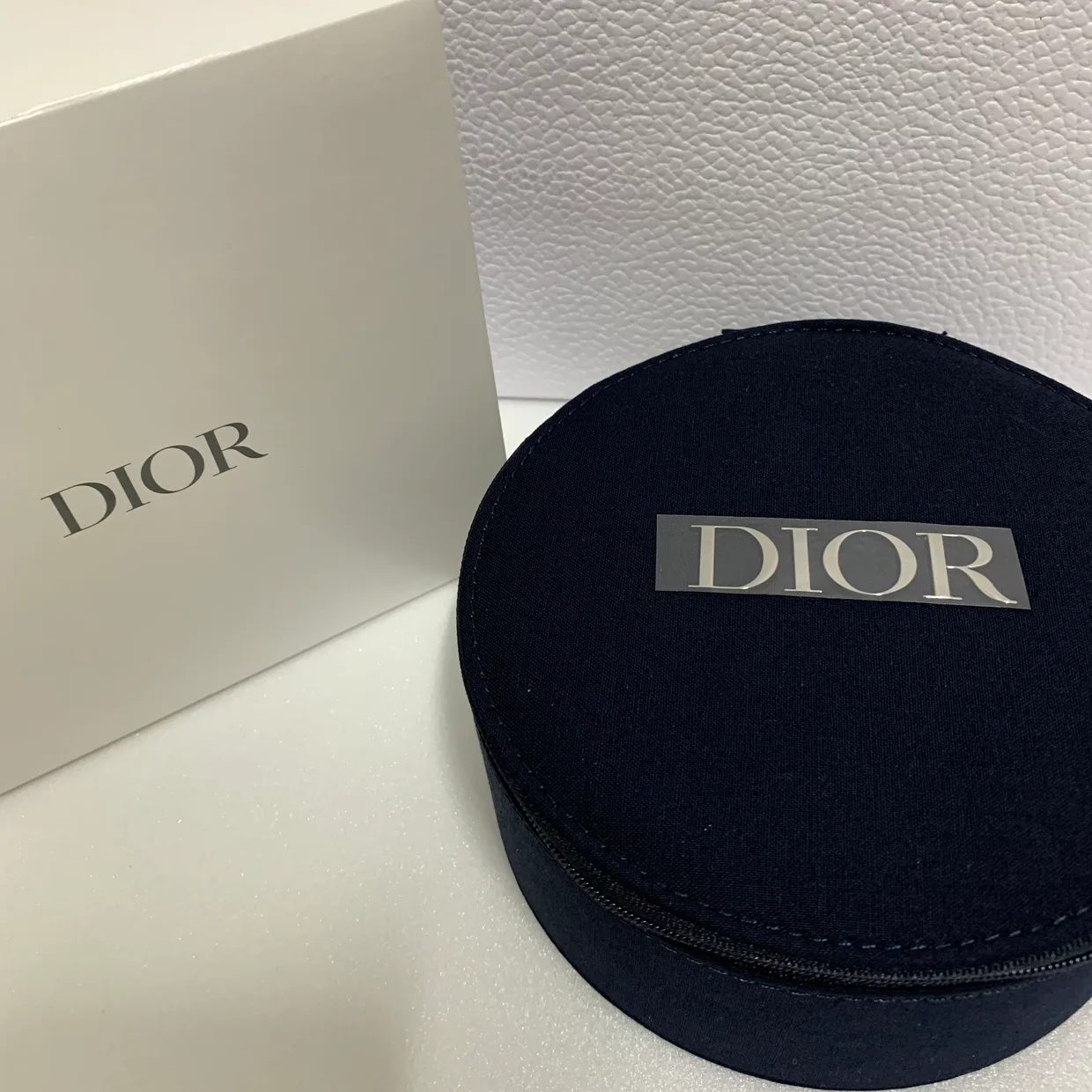 [Dior] 디올 원형 미러 베니티 파우치