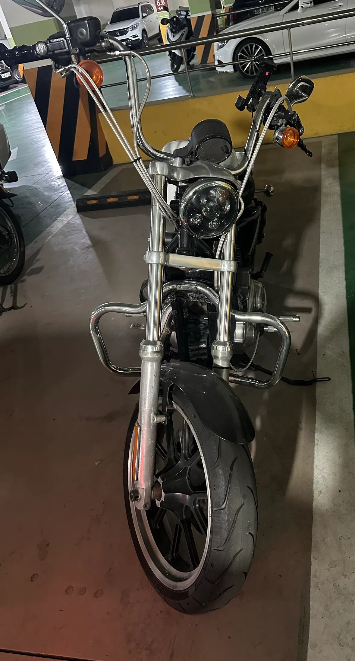 할리데이비슨 12년 883슈퍼로우 팝니다