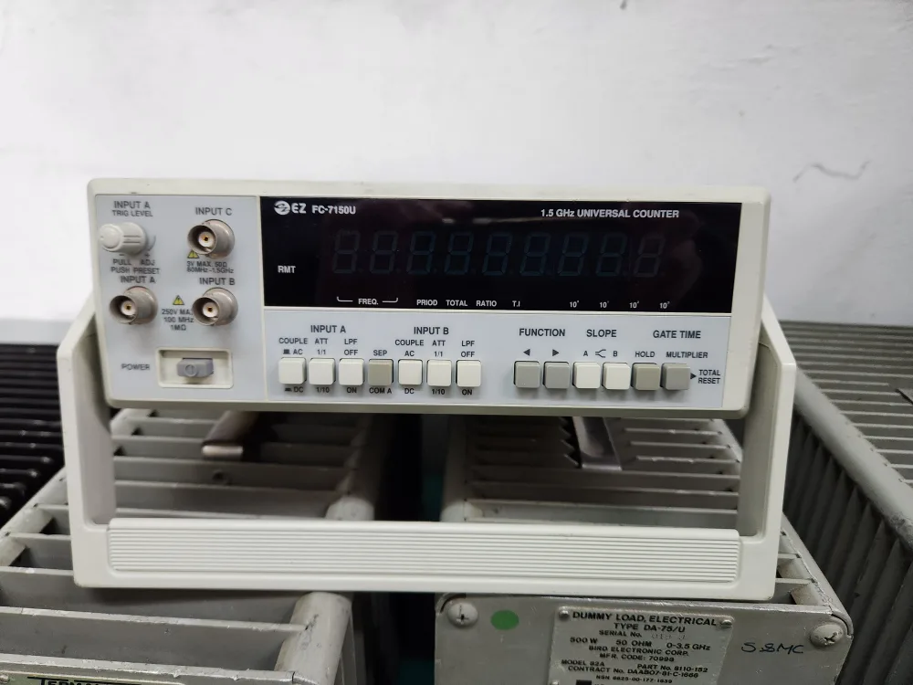 1.5Ghz 주파수 카운터 판매(중고) 정상작동