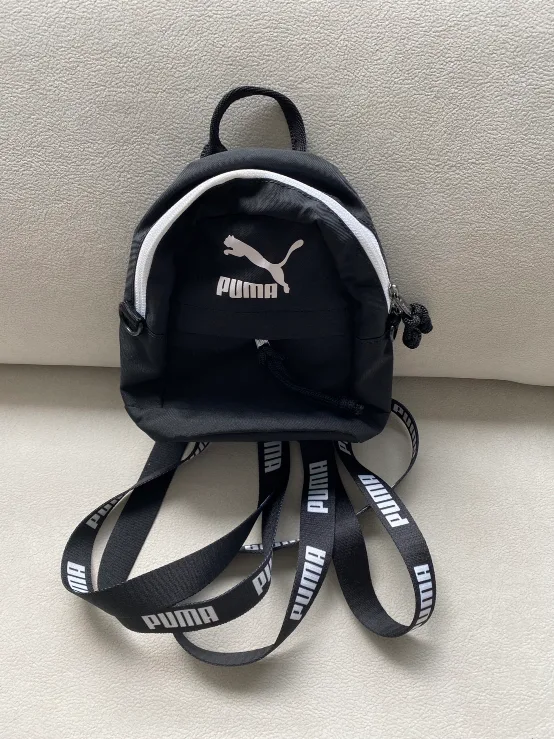 퓨마 미니백팩 팝니다.