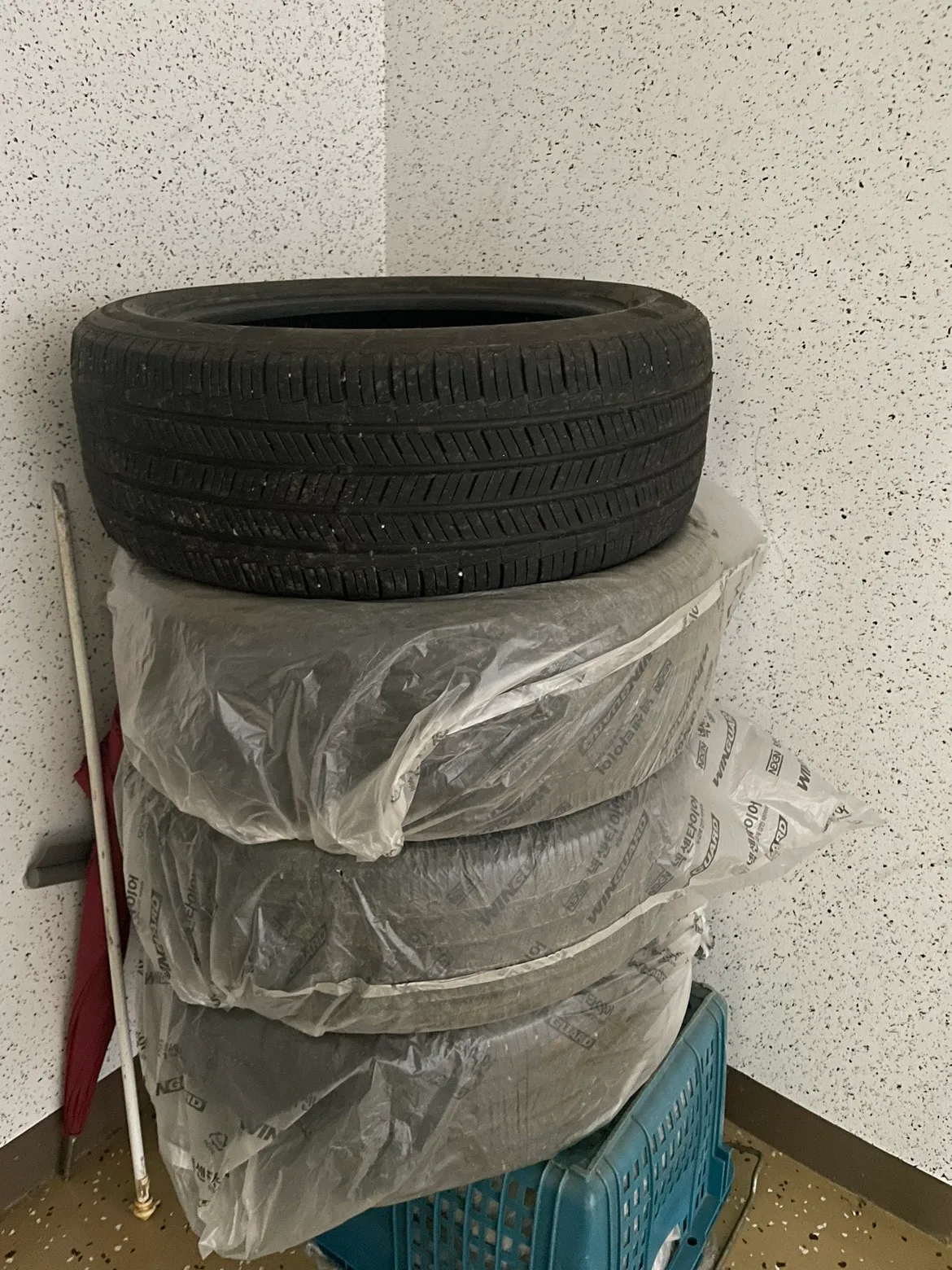 중고 타이어 판매 합니다.(215-55-17)