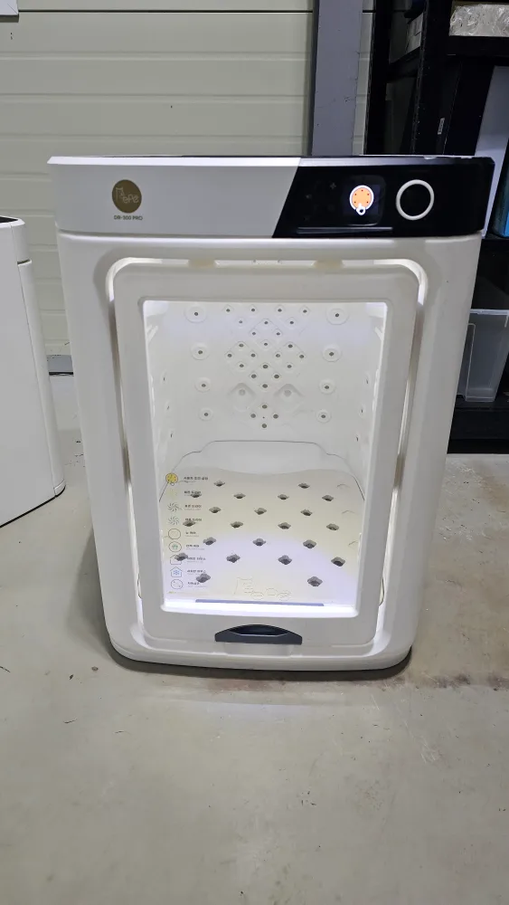 페페 펫 드라이룸 DR-300PRO (중고) 팝니다.