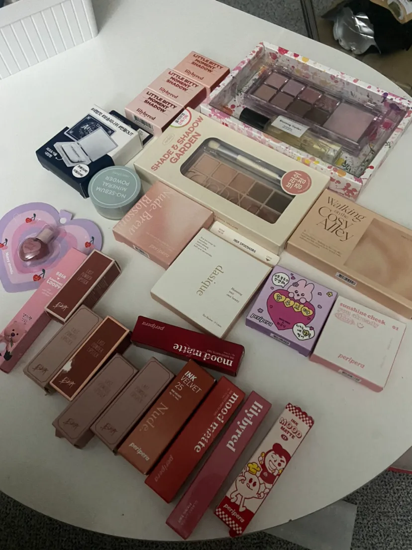 새상품 화장품 팔아요 (가격내림