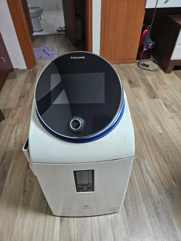 펄스캠 마사지 기계입니다