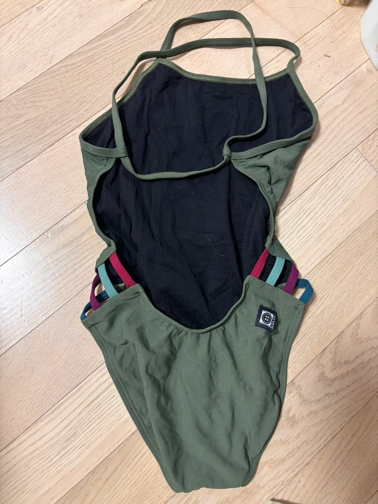 졸린 아미 줄리안 수영복 26