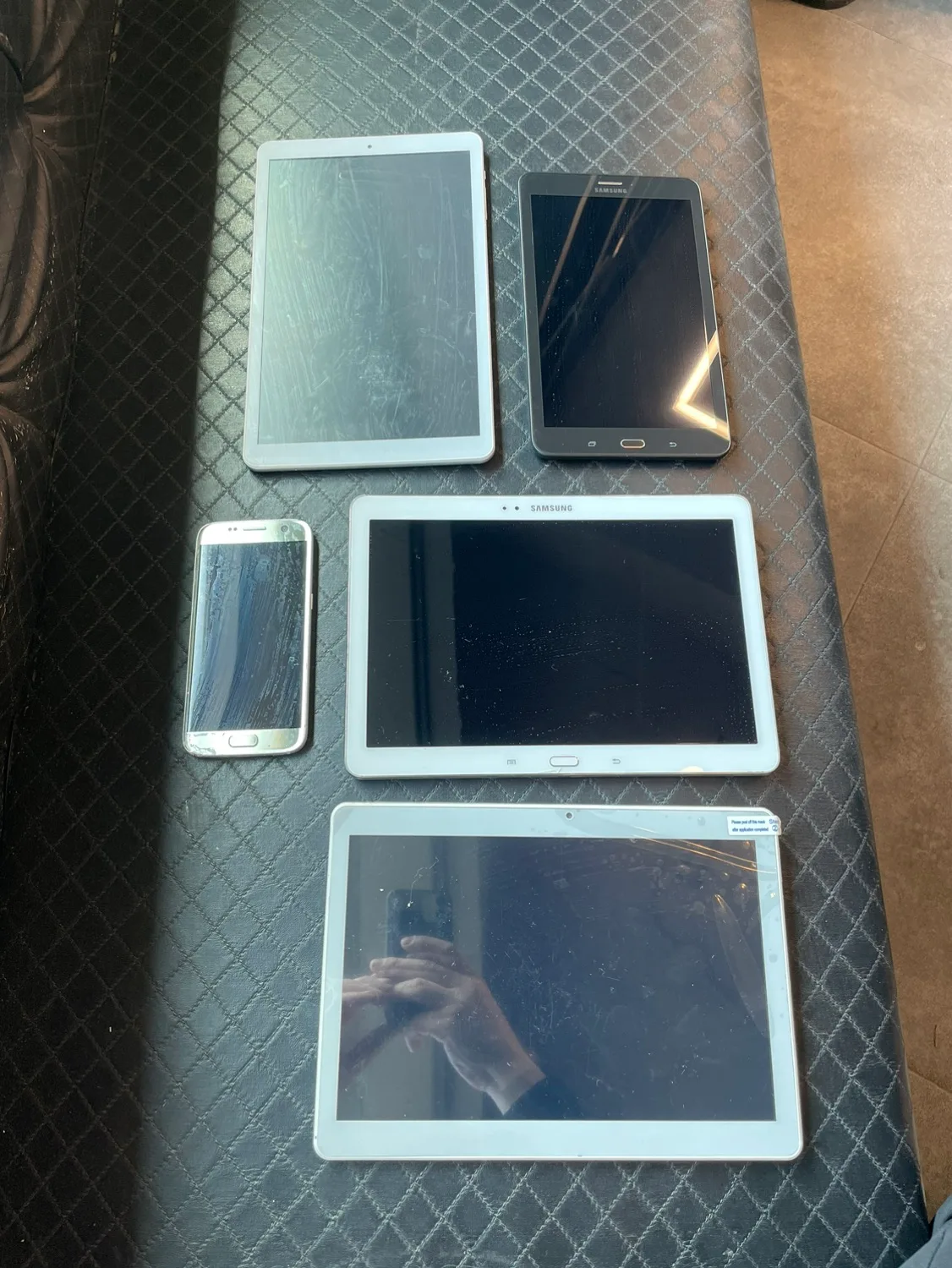 테블릿4종류/휴대폰1 총 5개 일괄판매합니다.