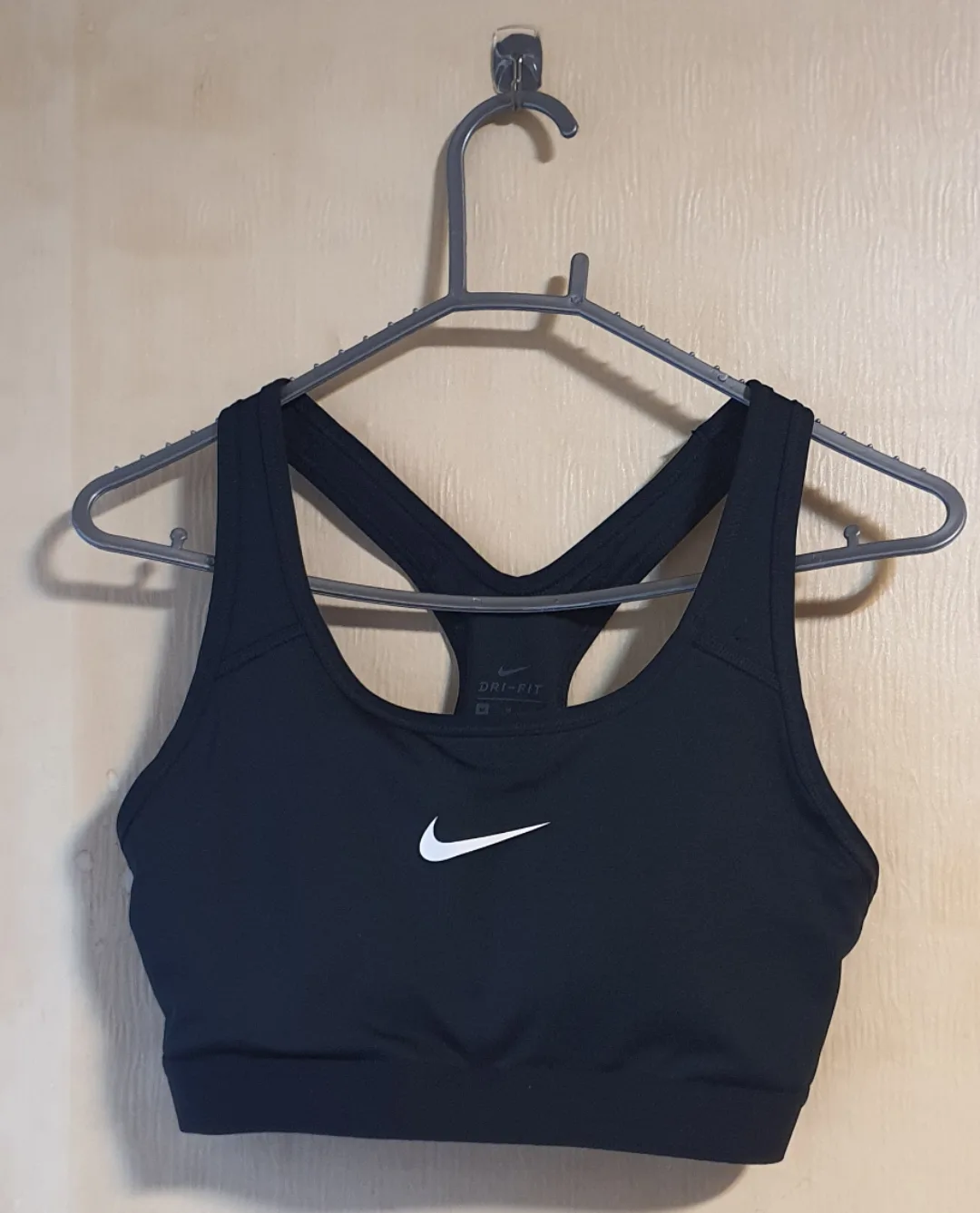 나이키 브라탑 M