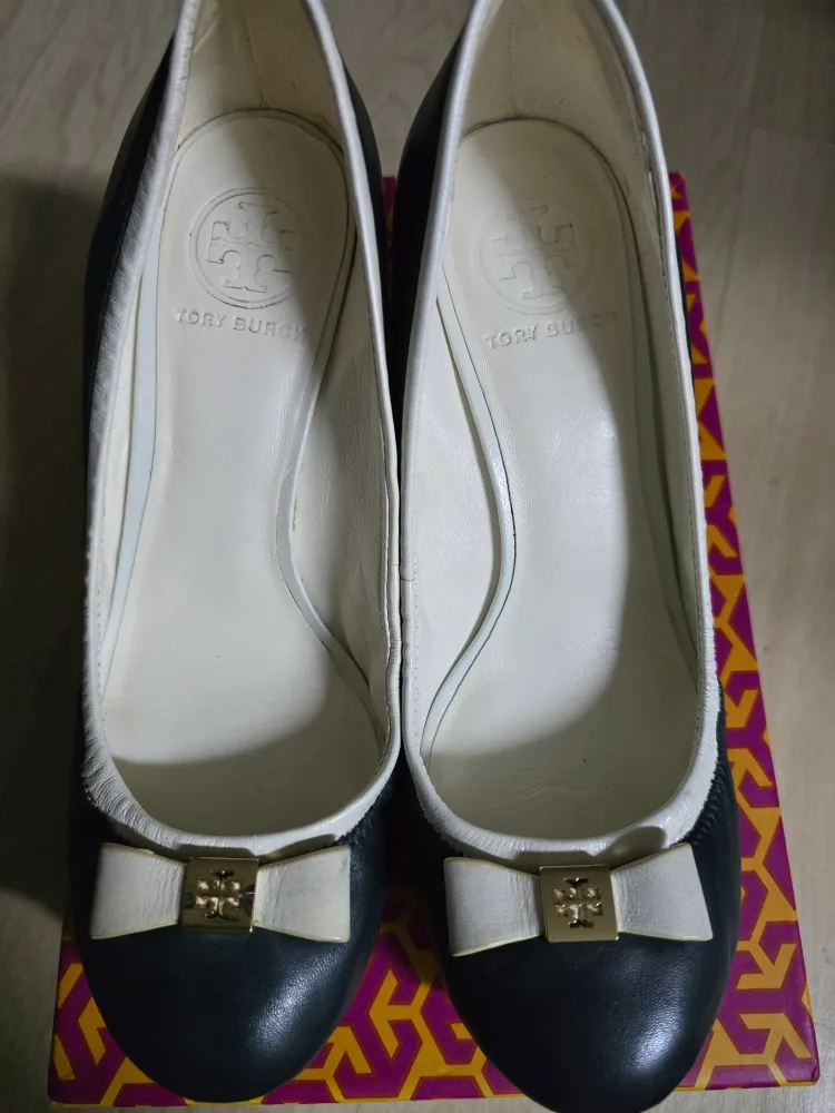 토리버치 웨지힐 245 (7.5M) 중고