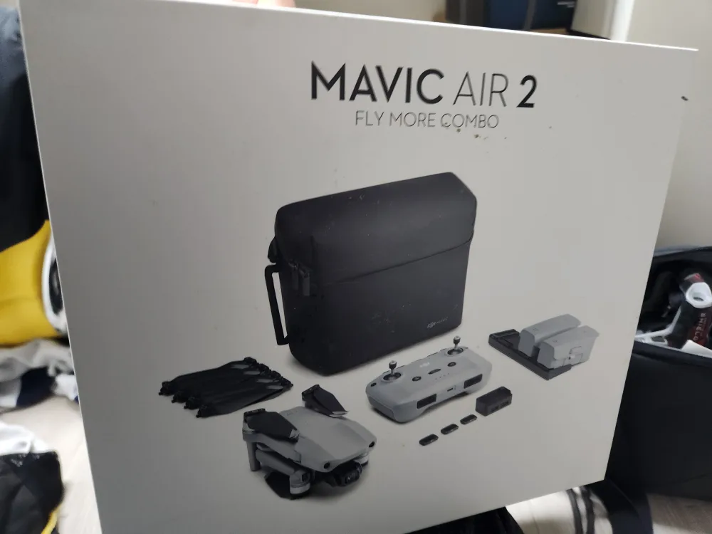 드론매빅에어2 비행중추락 짐벌박살부품차