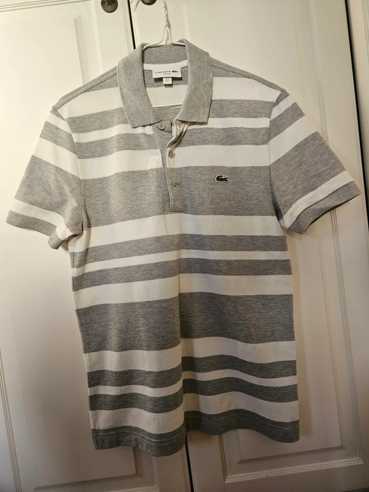 라코스테 남성 반팔 카라티 95, 새것 같은 중고.