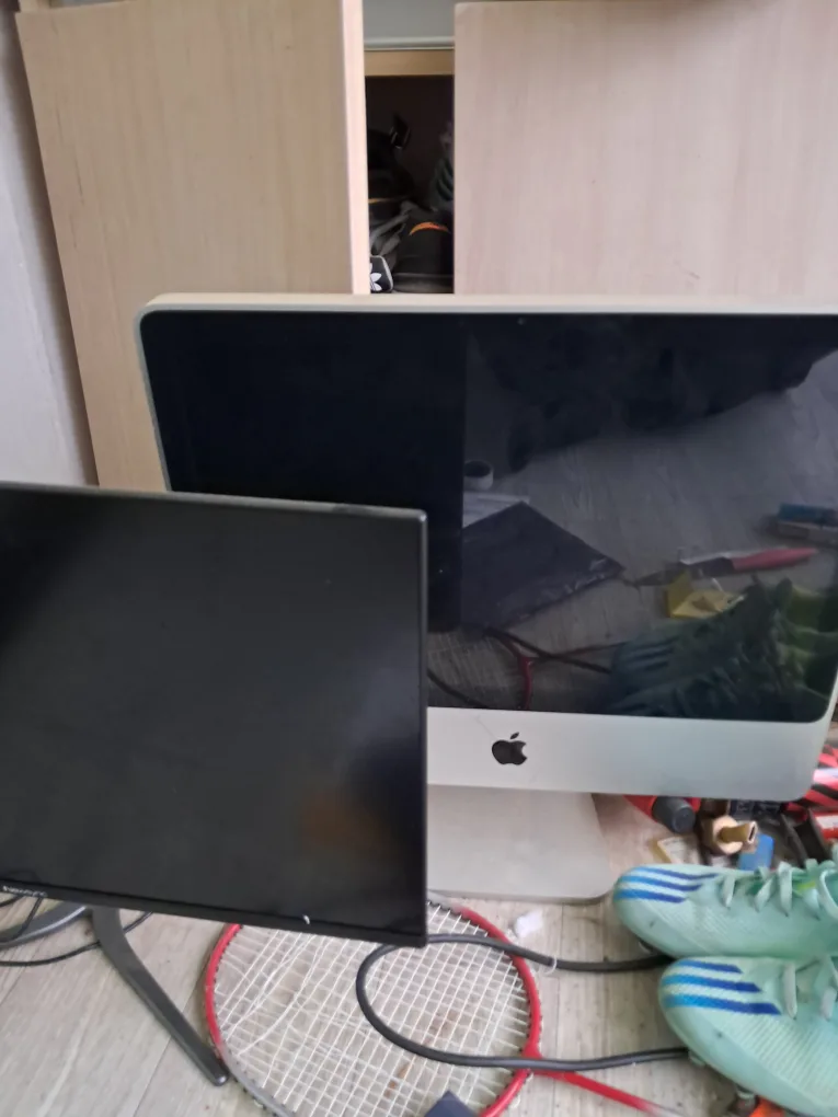 중고 모니터 팝니다.