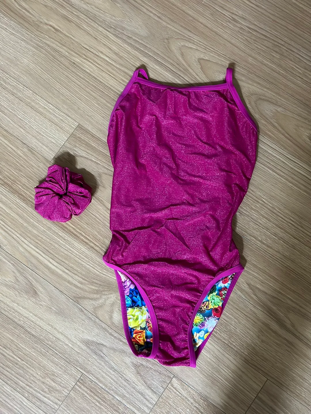 후그 수영복 팔아요