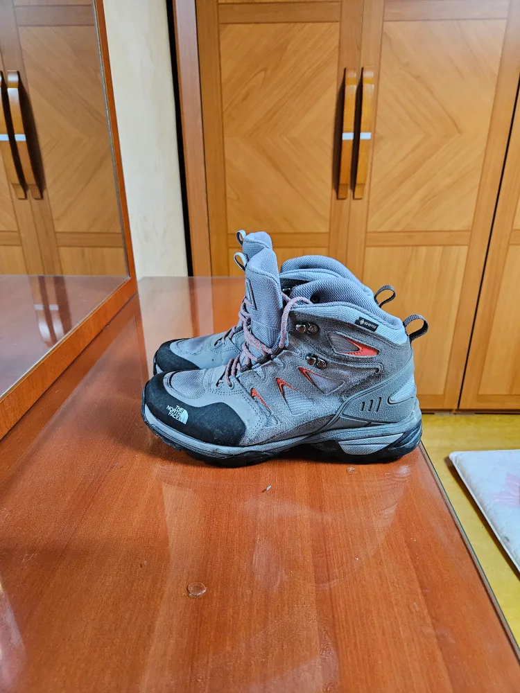 노스페이스 등산화 중고