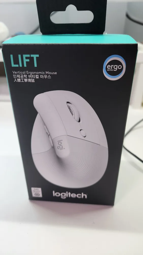 로지텍 버티컬 마우스 LIFT