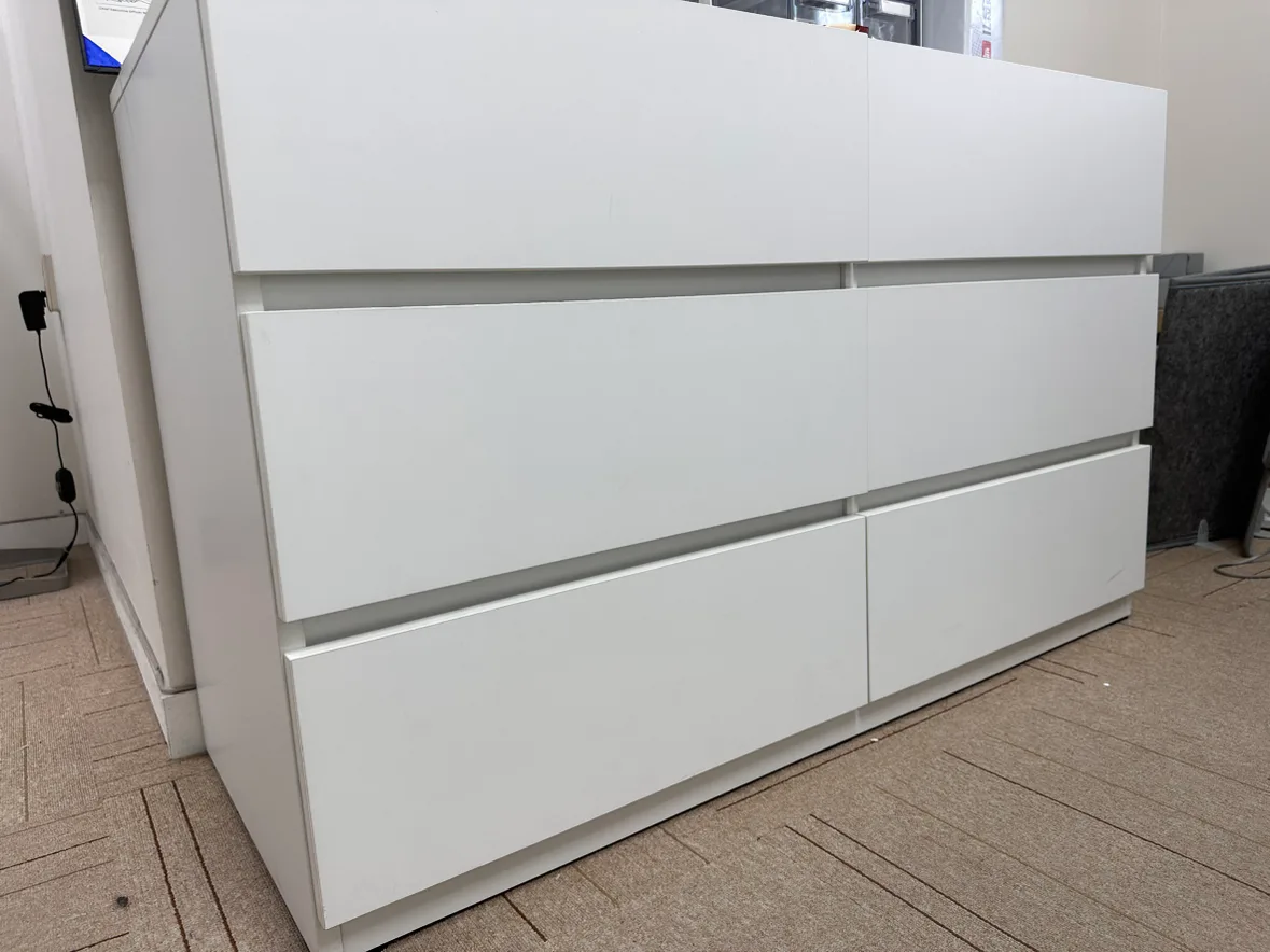 3단 서랍장 상태 좋아요