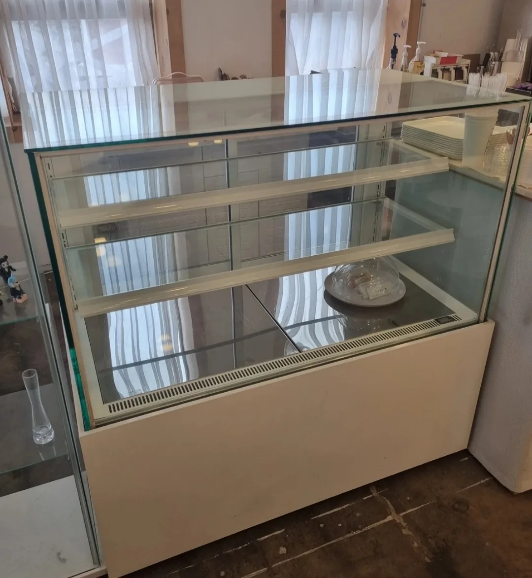 세경 냉장쇼케이스 1200 흰색 뒷문형(중고)