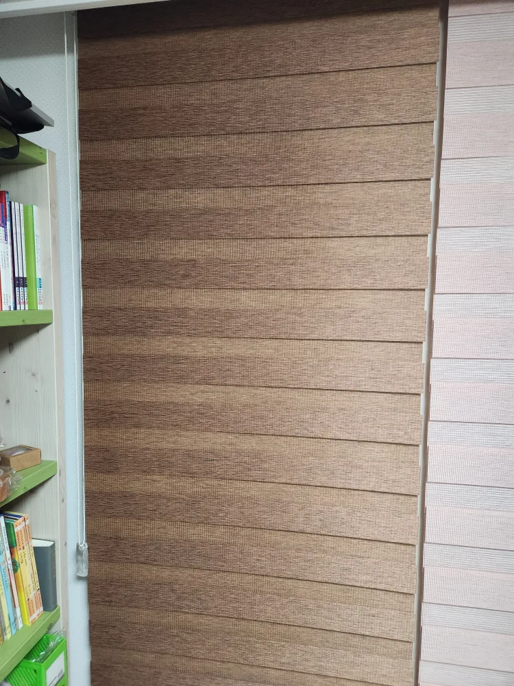 블라인드 90*230  좌우.1개씩