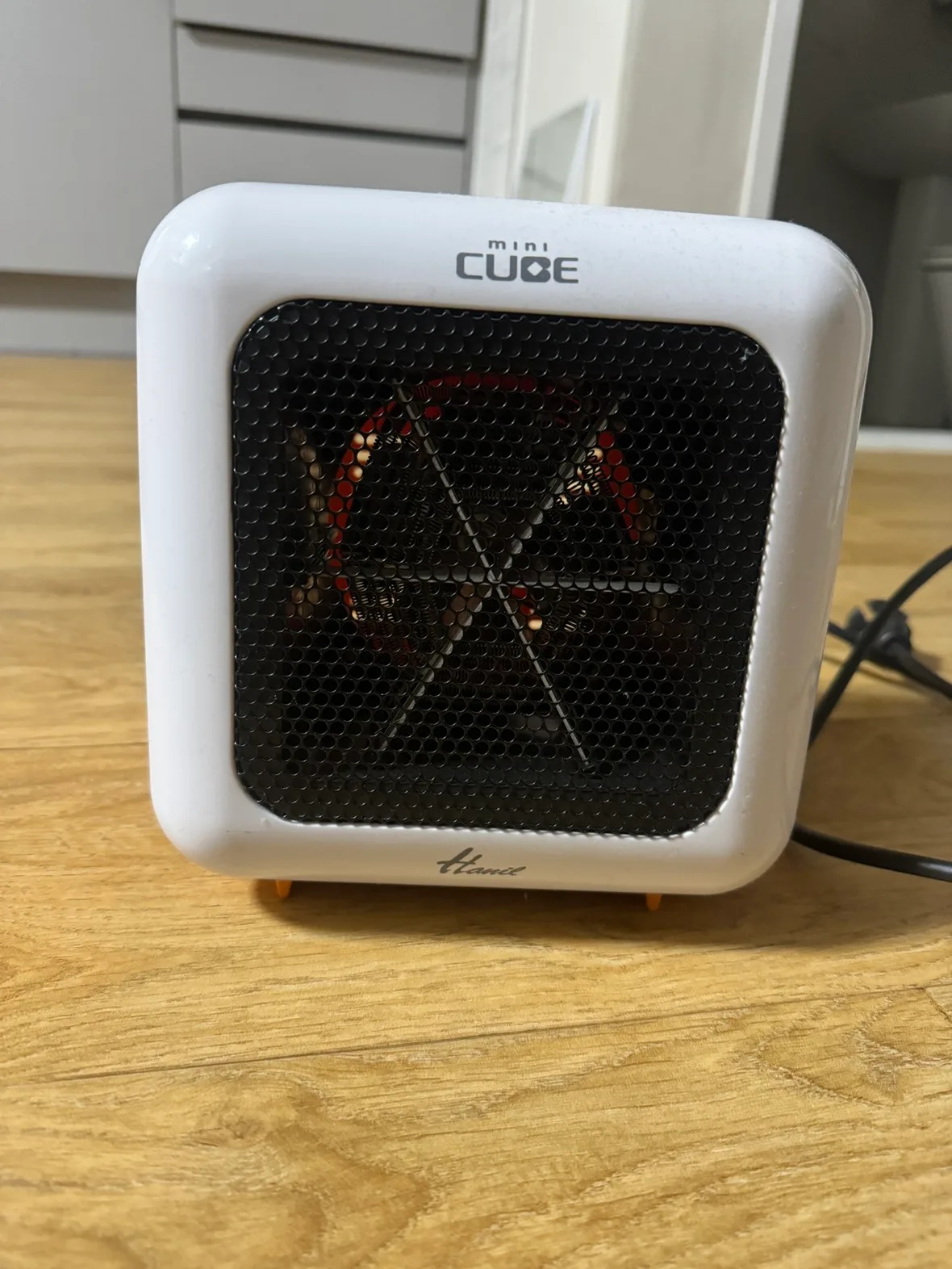 큐브 전기온풍기 판매합니다