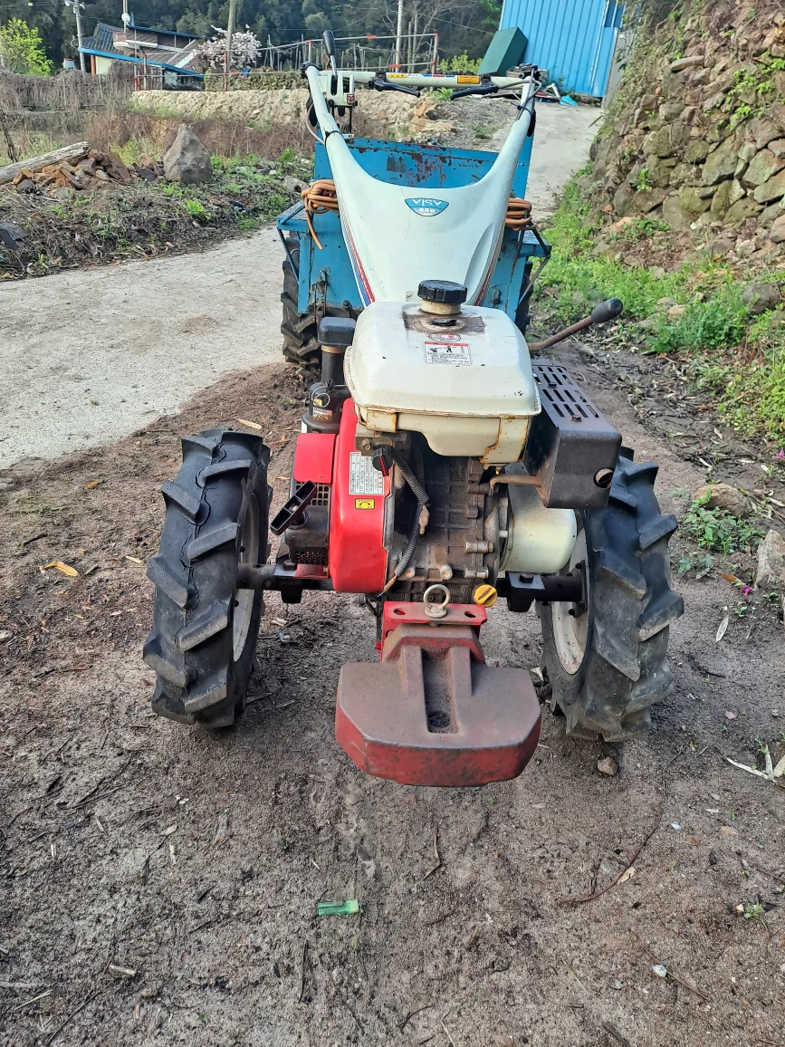 관리기  츄레라