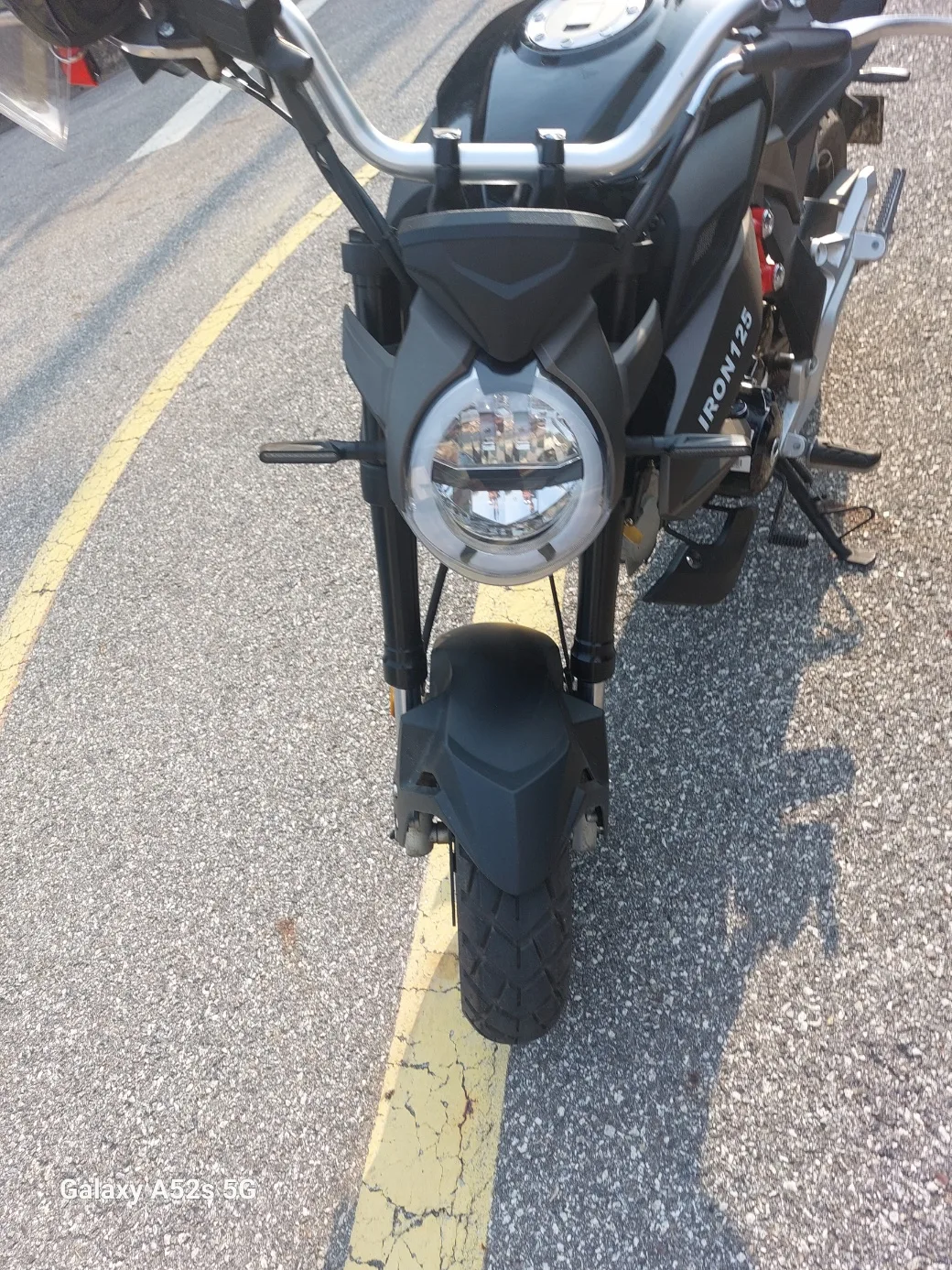 출퇴근용으로 10개월 사용한 IRON 125 판매합니다