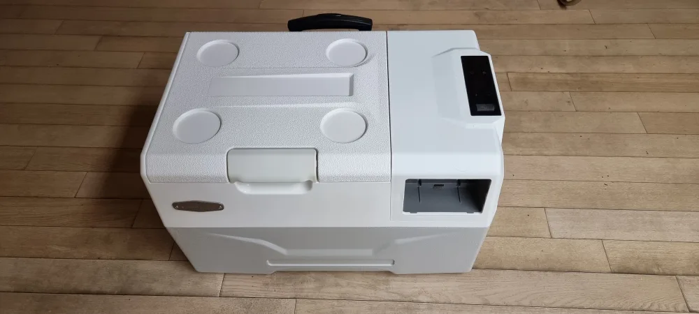 스미스앤스미시 캠핑냉장고30L 팝니다.