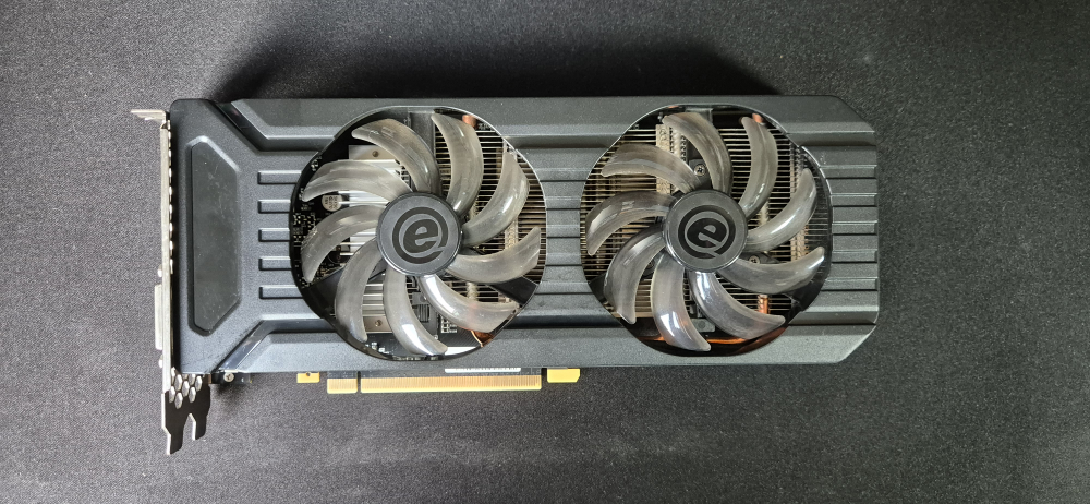 그래픽카드 이엠텍 지포스 GTX1060 3GB D5 STORM X DUAL (4K지원 / 90mm 듀얼 쿨링팬)
