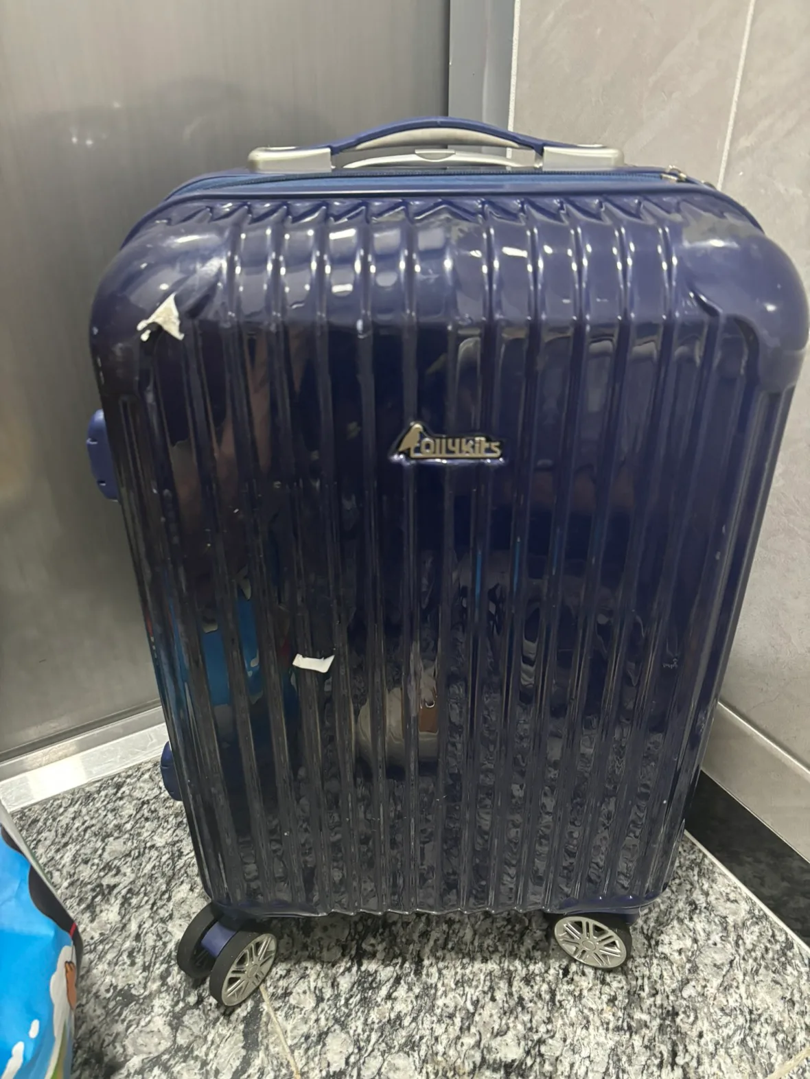 중고 캐리어 필요하신분 가져가세요!