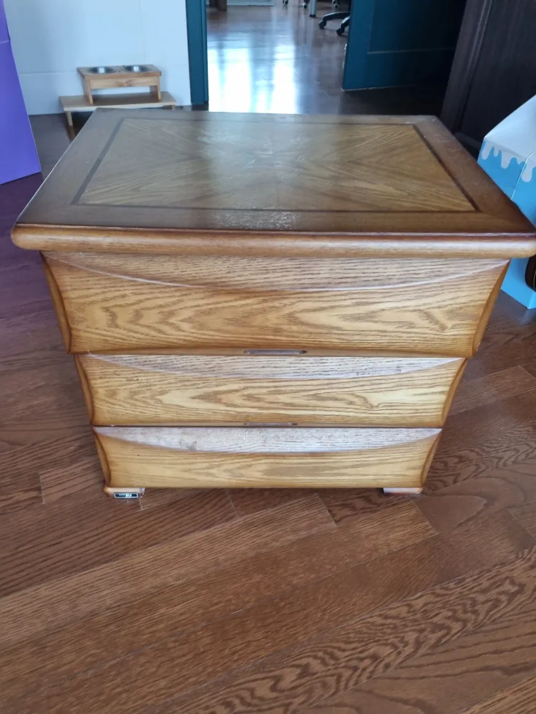 중고 선반 및 테이블