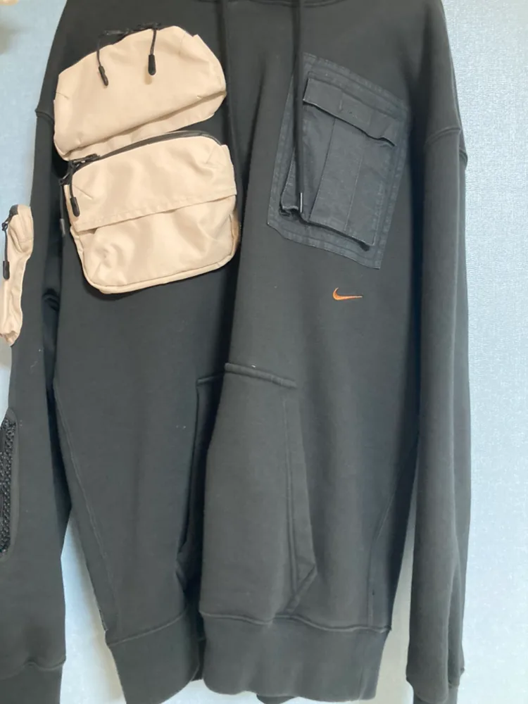 역시즌 넘겨요 나이키X트레비스 스캇 유틸리티 후드 극미중고‼️