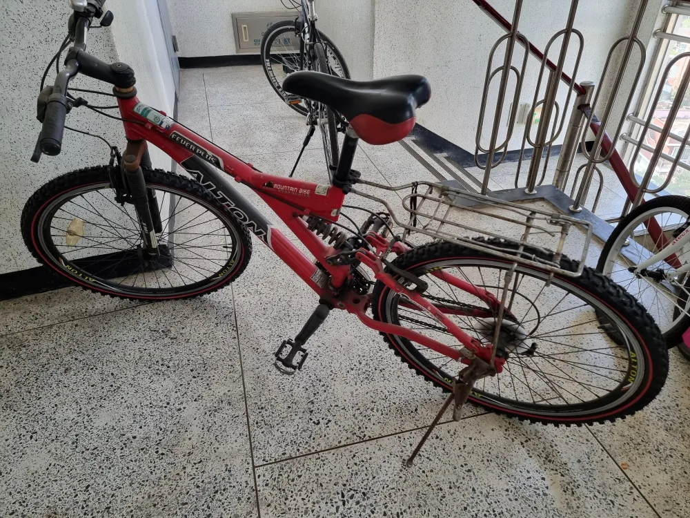 중고 자전거(알톤 철티비) 팝니다.