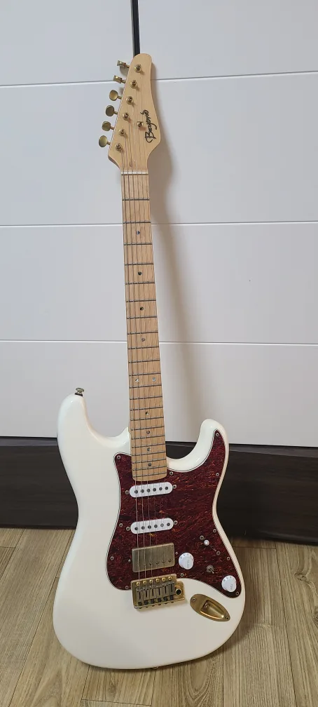 비욘디중고기타