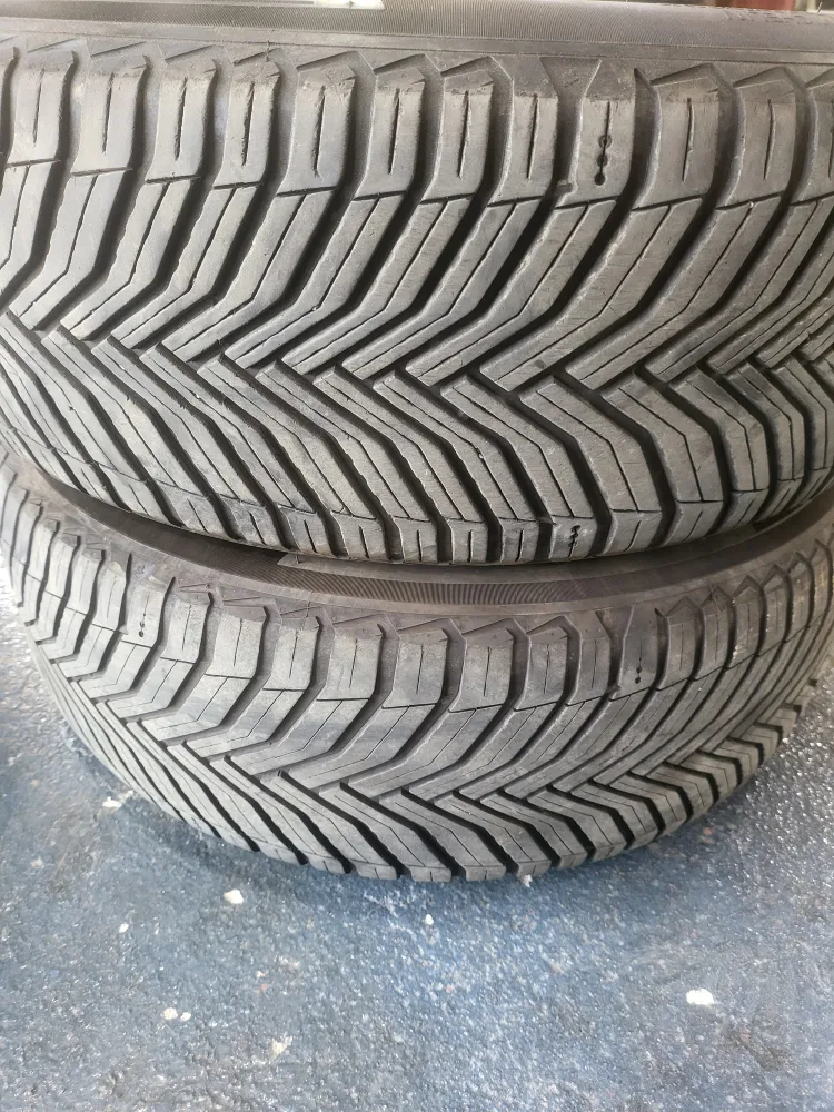 225 55 17 중고타이어 2개