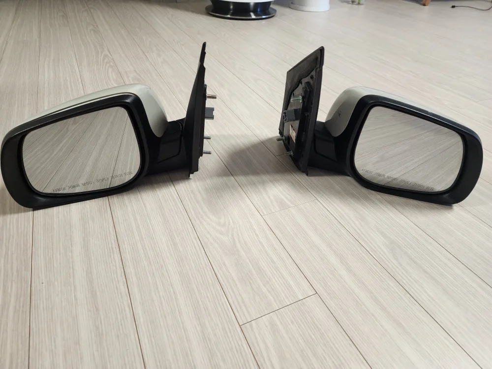 12년식 올뉴모닝 6핀 사이드미러(차 한대분)