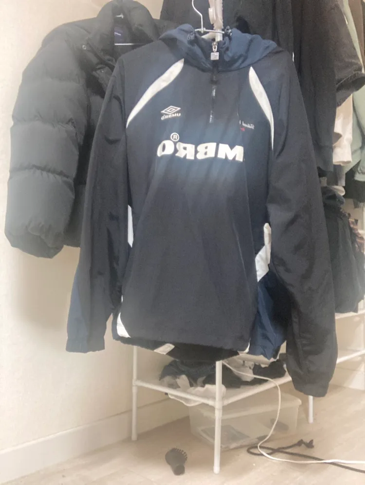 중고엄브로아노락100사이즈 25000원팜