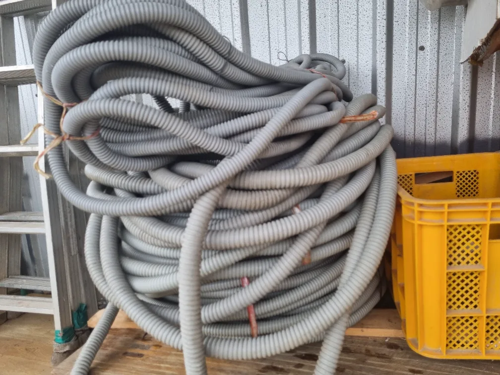 통신주름관 필요하신분데려가세요.