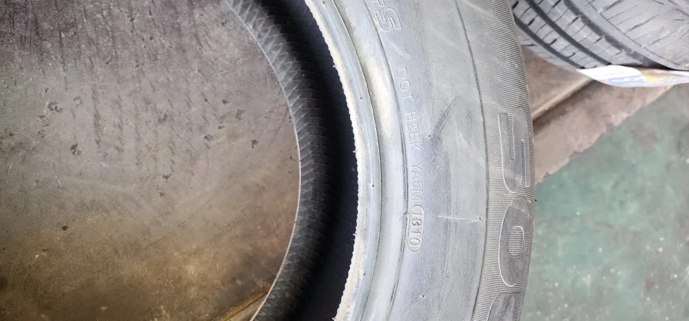 중고 타이어 금호 235/60R17 102T