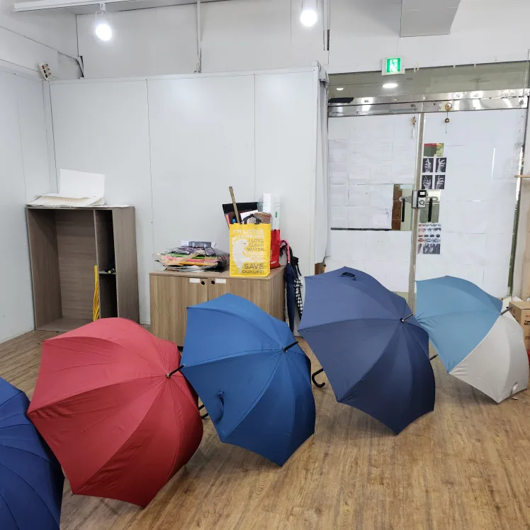 중고우산 4개 팔아요.