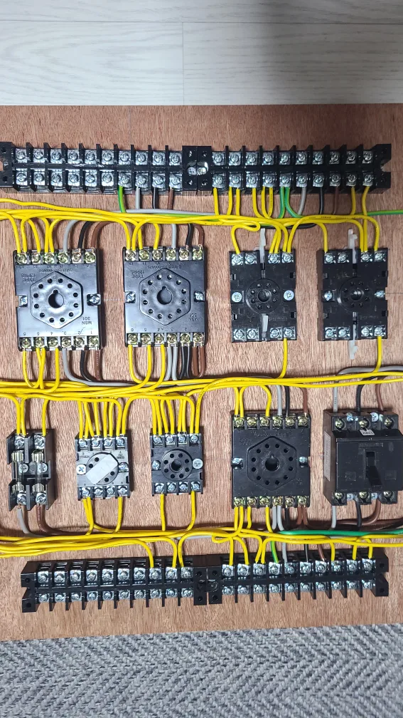 중고전기기능사실기연습재료들