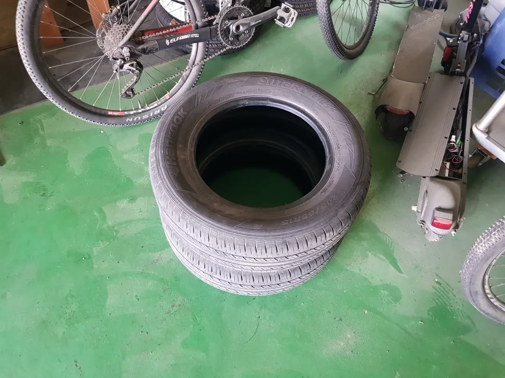 중고 타이어 팝니다 ㆍ205  65  15   2개